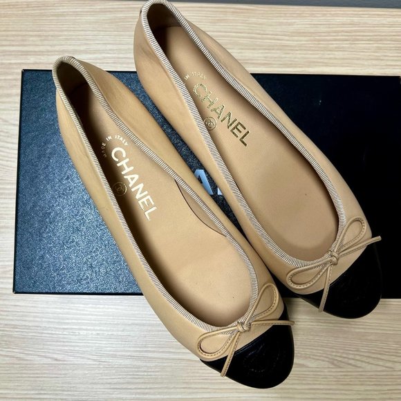 Chanel Interlocking CC Logo Ballet Flats 37.5 - Picture 4 of 8